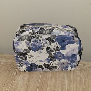 Trish McEvoy Blue Floral Makeup Planner